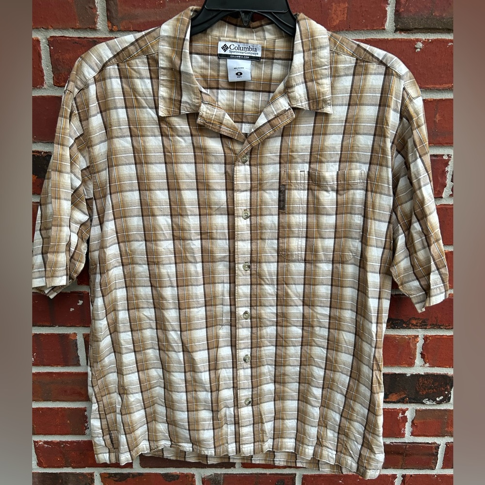 Columbia Men’s Button Down Short Sleeve Brown Plaid Medium Shirt.